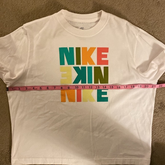 NIKE G NSW BOXY PRINT BIG KIDS‎ SPORTSWEAR TEE - Picture 4 of 9